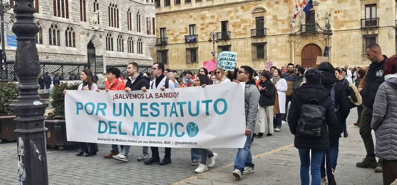 Manifestaci&oacute;n M&eacute;dicos en Le&oacute;n - L24H