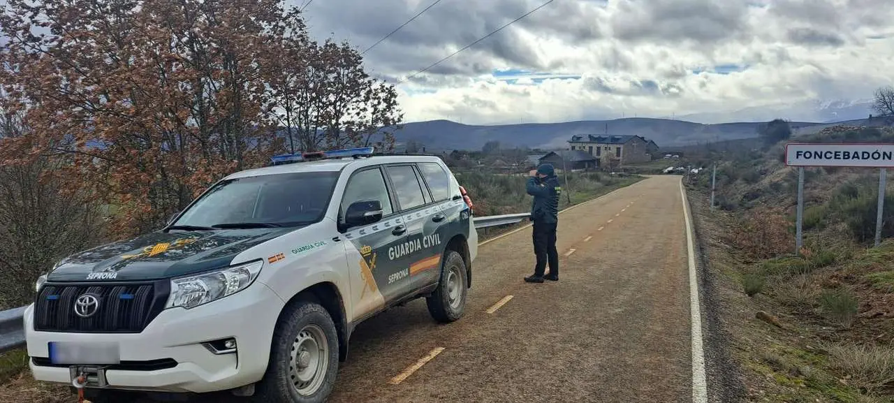 Imagen de archivo - Guardia Civil b&uacute;squeda desaparecido