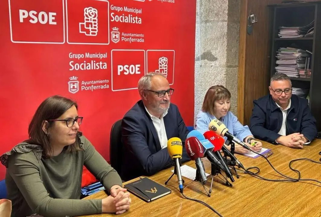 Rueda de prensa de los socialistas de Ponferrada.