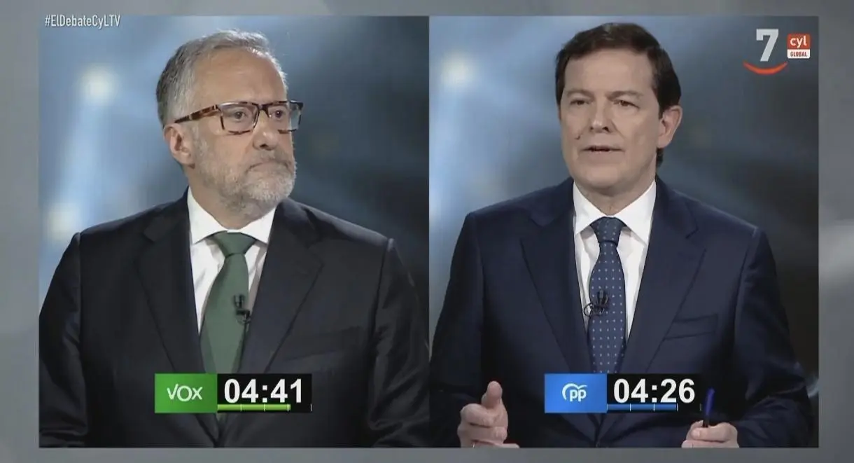 Poll&aacute;n (Vox) y Ma&ntilde;ueco (PP) durante uno de los debates electorales. 
