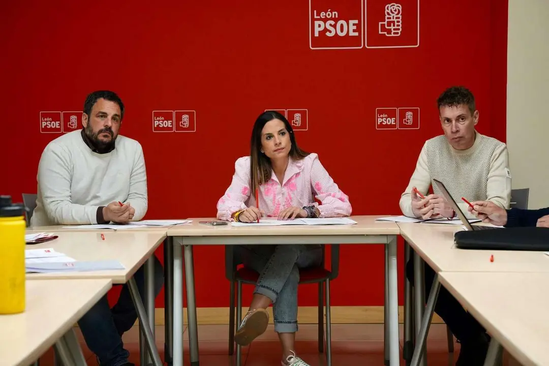 Reuni&oacute;n entre el PSOE y sindicatos de agentes ambientales de Castilla y Le&oacute;n