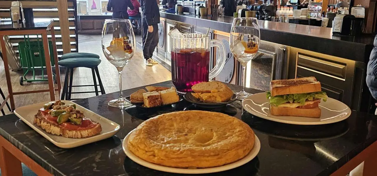 Cafeter&iacute;a Victoria. 24Siete Producciones