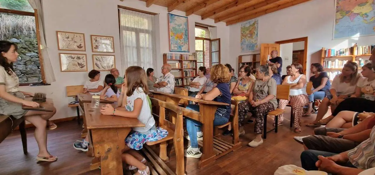 Imagen de archivo de actividades dinamizaci&oacute;n rural de las becas Ralbar.