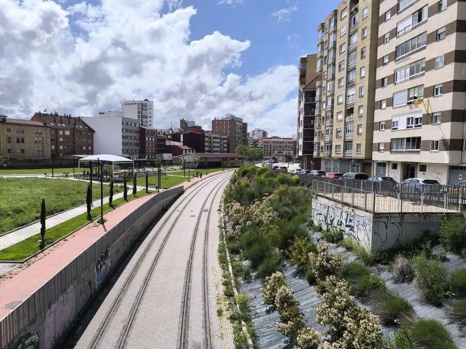 Imagen de archivo de v&iacute;as ferroviarias ena su paso por la ciudad de Le&oacute;n. | LE&Oacute;N24HORAS