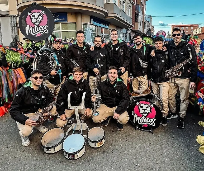 Charanga los M&iacute;ticos - fuente Instagram