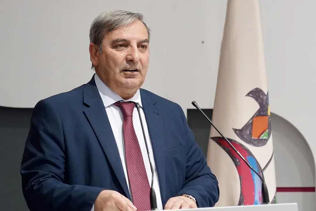 El consejero de Movilidad y Transformaci&oacute;n Digital, Jos&eacute; Luis Sanz Merino, inaugura en Le&oacute;n la jornada &lsquo;El papel de la log&iacute;stica en el noroeste&rsquo;. | ICAL