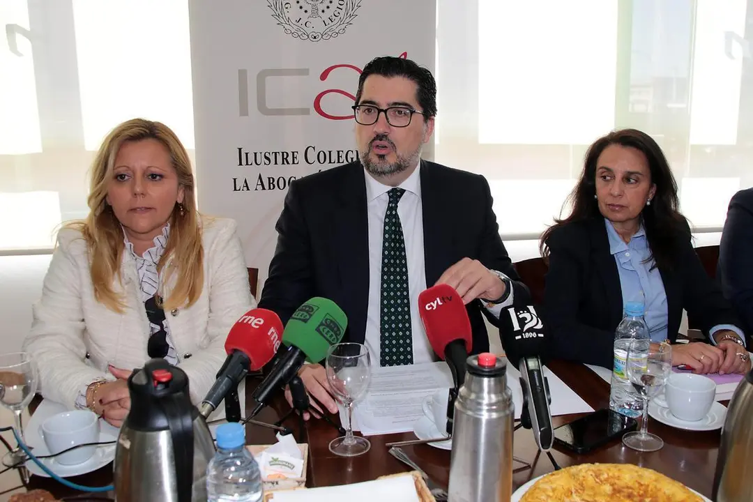 Desayuno informativo del Colegio de abogados de Le&oacute;n. | ICAL
