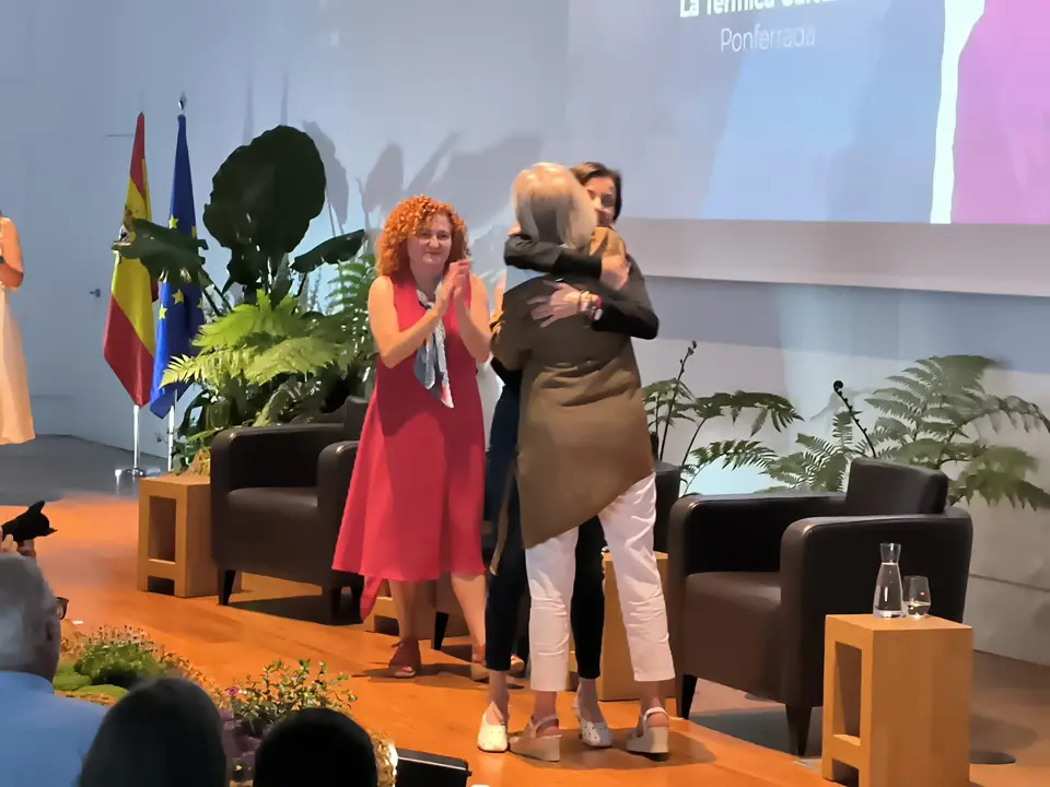 Nevenka Fern&aacute;ndez regresa a Ponferrada (8)
