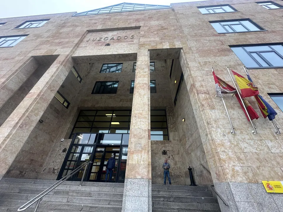 El pr&oacute;ximo martes, a las 12:30 horas, tendr&aacute; lugar una concentraci&oacute;n frente a la sede de los juzgados de Le&oacute;n en defensa del Turno de Oficio y la mejora de las condiciones de quienes lo integran. | SM