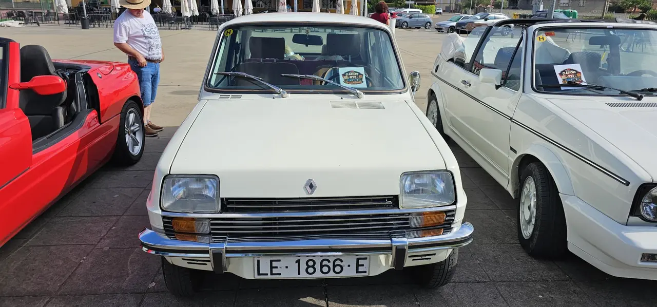 Concentraci&oacute;n de coches cl&aacute;sicos y Feria del Vino y el Queso de Carbajal de la Legua 2026 - Le&oacute;n24horas 5