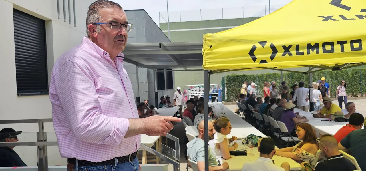 Concentraci&oacute;n de coches cl&aacute;sicos y Feria del Vino y el Queso de Carbajal de la Legua 2026 - Le&oacute;n24horas 33
