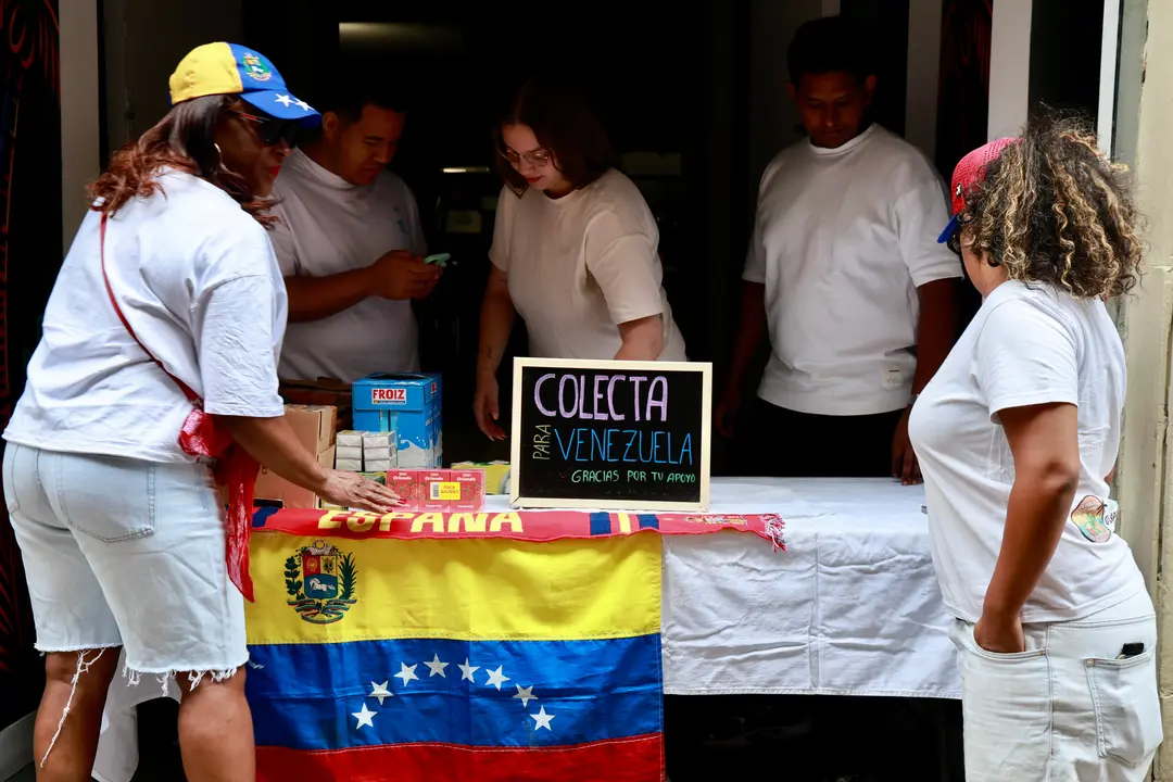 El pub La Perla del Caribe de Le&oacute;n organiza una recogida de art&iacute;culos de primera necesidad y alimentos para Venezuela. Campillo. Ical