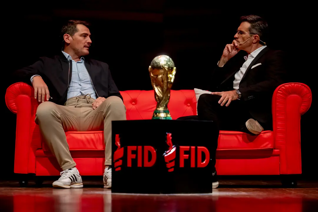CONFERENCIA IKER CASILLAS