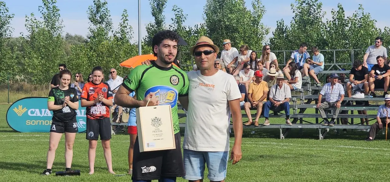 Corro de lucha leonesa de Villafa&ntilde;e 18 07 2026 (11)