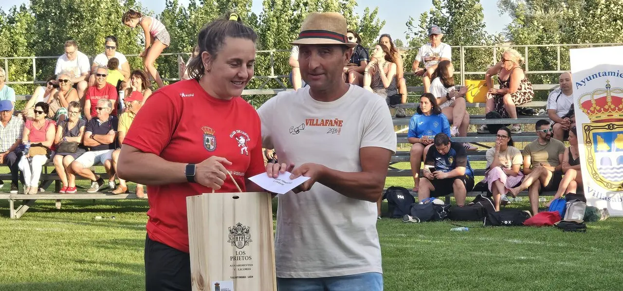 Corro de lucha leonesa Villafa&ntilde;e 18 07 2026 Pesados (6)