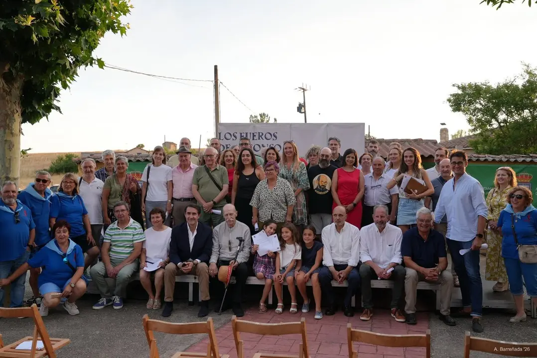Lectura de los Fueros de Le&oacute;n en Villafeliz de la Sobarriba 8  - Antonio Barre&ntilde;ada
