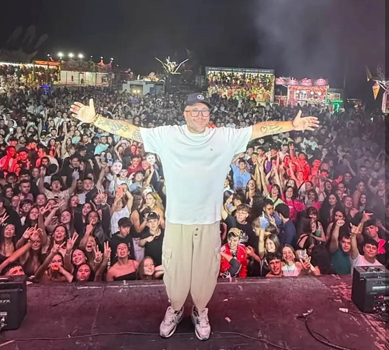 Kiko Rivera en Gordaliza del Pino. Fotos del Ayuntamiento