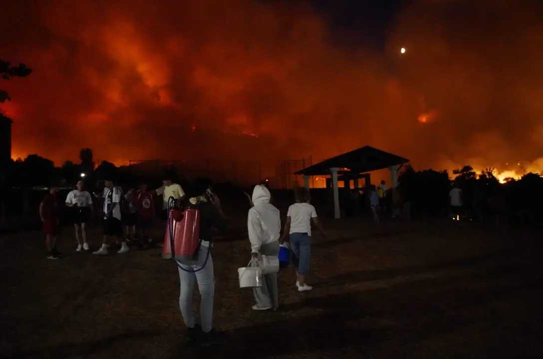 La localidad de Turienzo Casta&ntilde;ero (Le&oacute;n), afectada por el incendio declarado de nivel 2