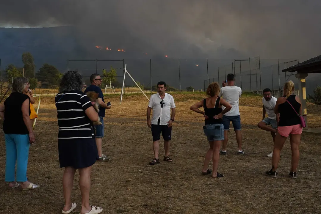 La localidad de Turienzo Casta&ntilde;ero (Le&oacute;n), afectada por el incendio declarado de nivel 2