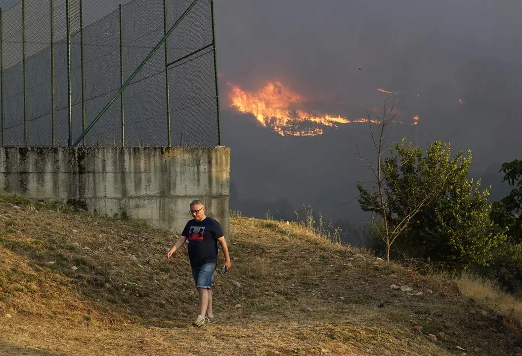 La localidad de Turienzo Casta&ntilde;ero (Le&oacute;n), afectada por el incendio declarado de nivel 2