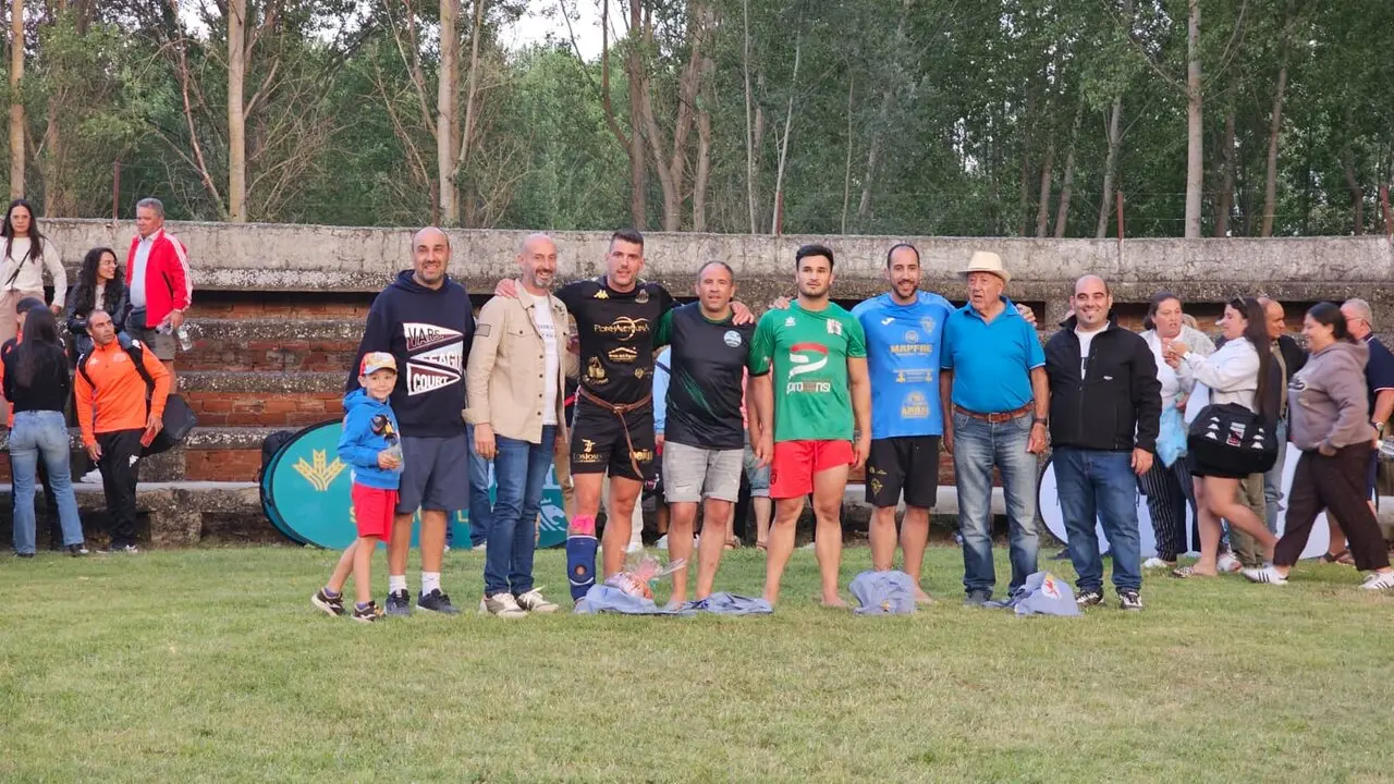 Corro de lucha leonesa en Gradefes 2026. Semis (3)