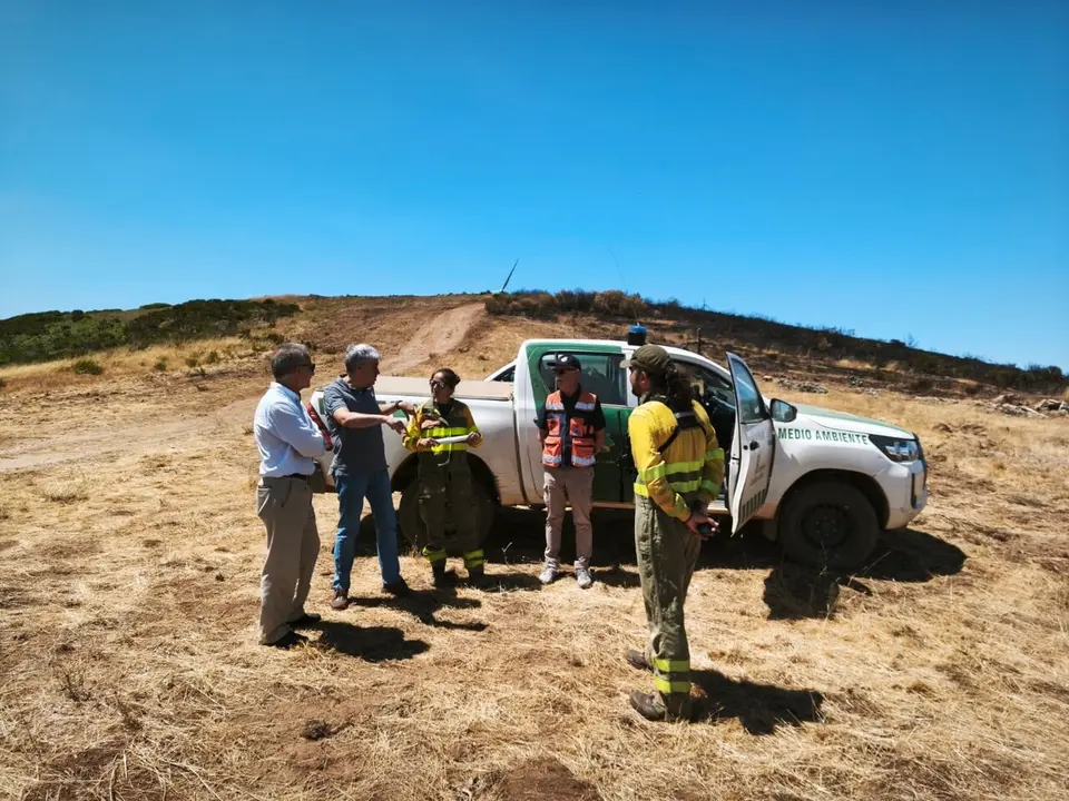 El delegado territorial de la Junta en Le&oacute;n, Eduardo Diego, visita la comarca de Riello para visitar las zonas afectadas por el incendio forestal de Murias de Ponjos