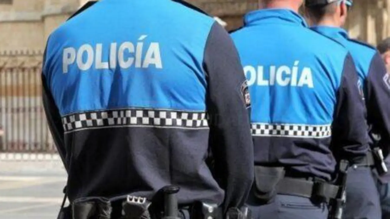 polic&iacute;a local le&oacute;n