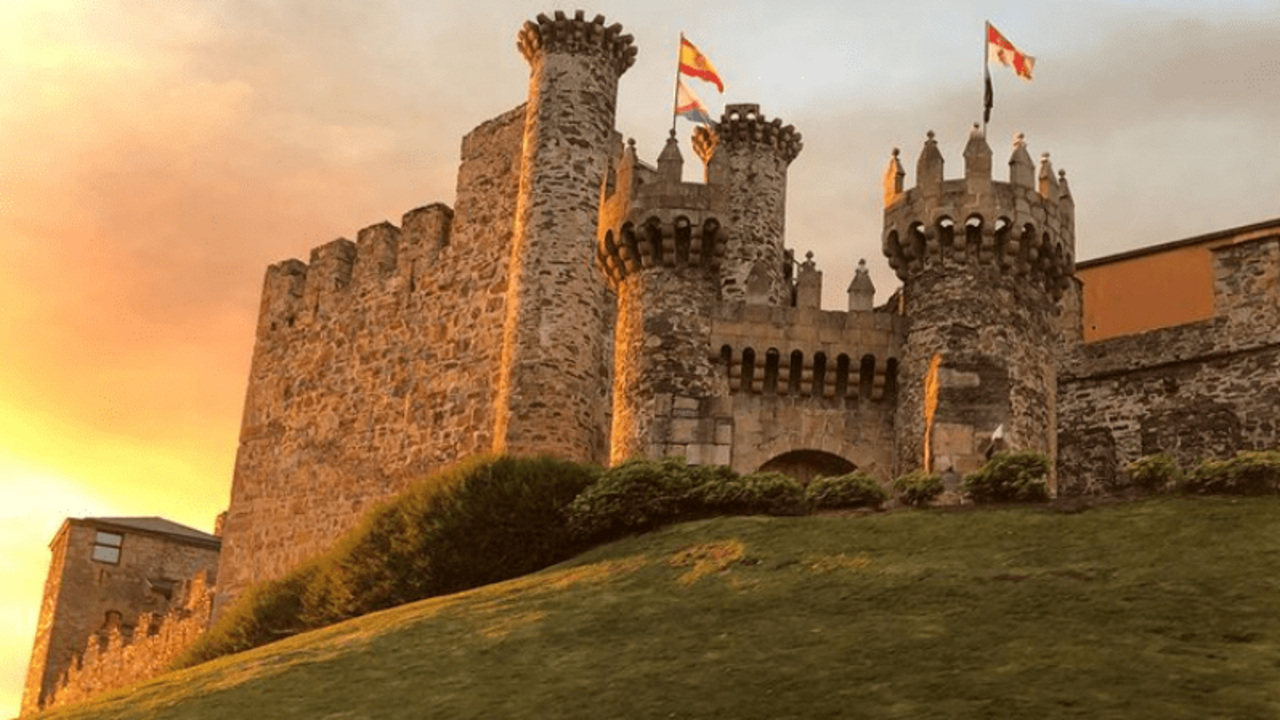 El foro &lsquo;Ponferrada. Nodo log&iacute;stico del Corredor Atl&aacute;ntico Noreste&rsquo; se celebra este jueves y viernes en el Castillo de los Templarios de Ponferrada. 