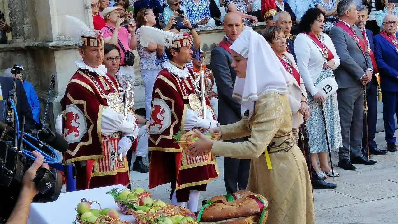 Sigue en directo el Desfile de Pendones Concejiles y la ceremonia del Foro u Oferta de las Cantaderas San Froil&aacute;n