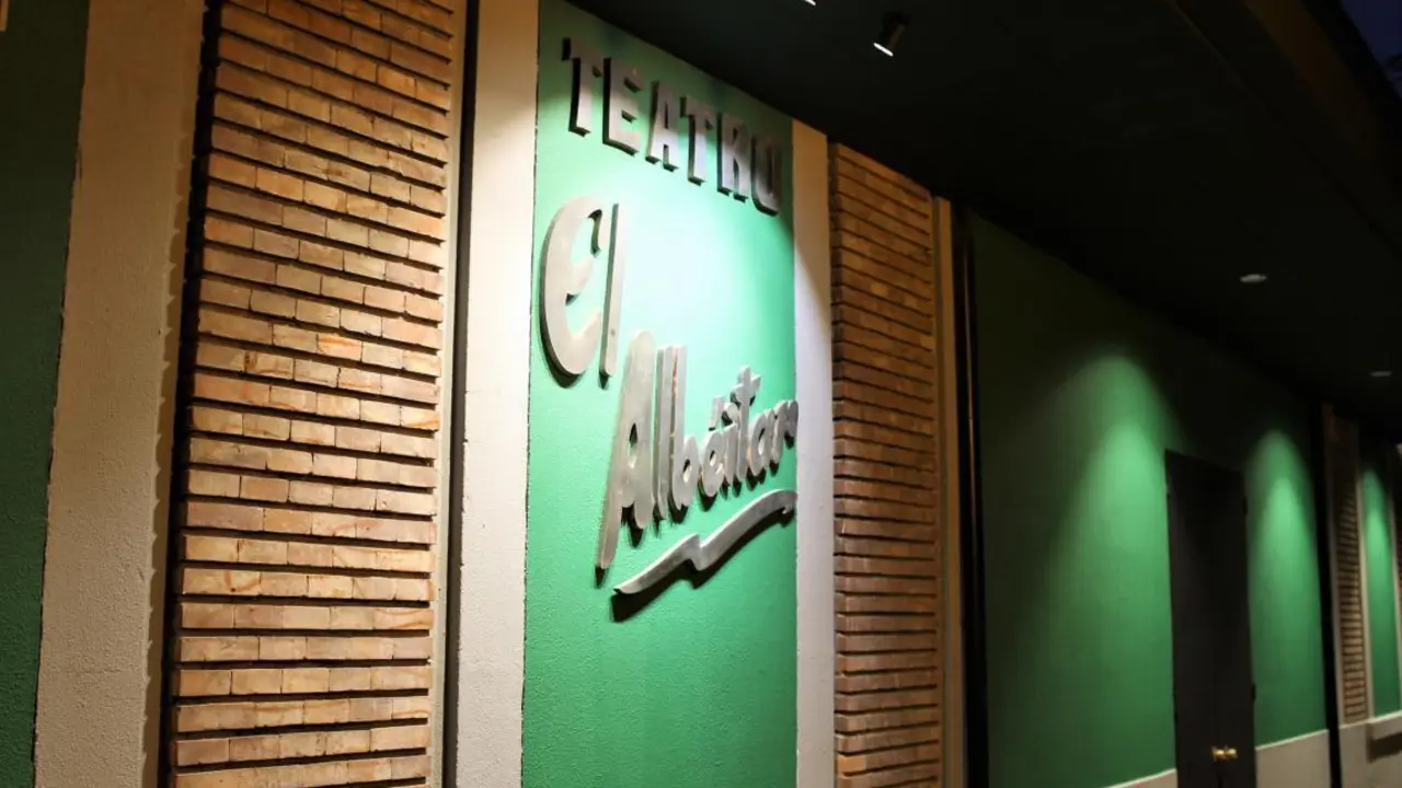 Imagen de archivo del Teatro Alb&eacute;itar. | Le&oacute;n24horas