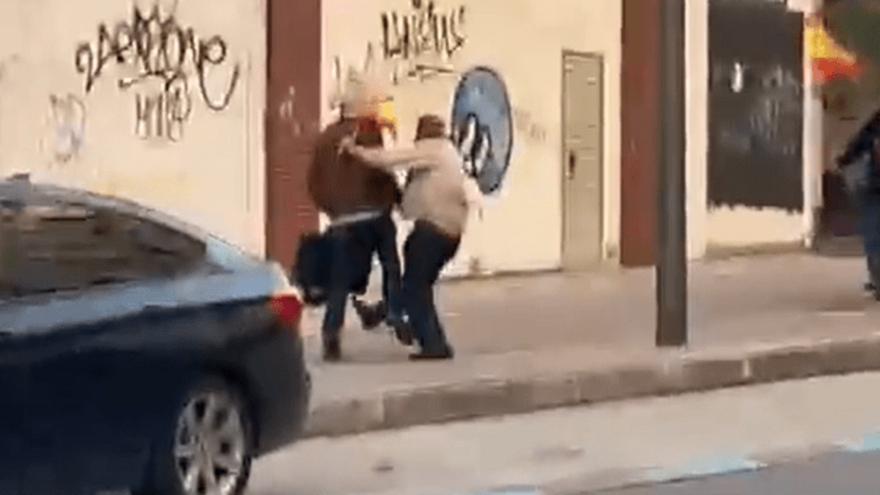 La agresi&oacute;n tuvo lugar en la tarde del 11 de abril de 2024 junto a la sede del PSOE de Ponferrada.