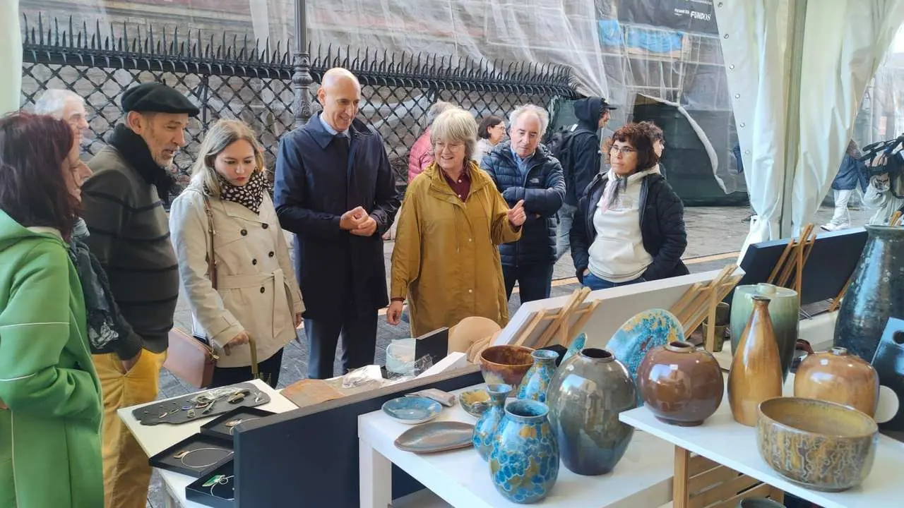 Diez y Orejas en la inauguraci&oacute;n de la Feria de Alfarer&iacute;a de 2024. | &Oacute;.Q.