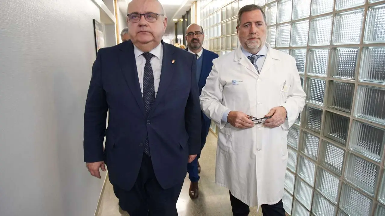 El consejero de Sanidad, Alejandro V&aacute;zquez, visita el hospital comarcal El Bierzo de Ponferrada