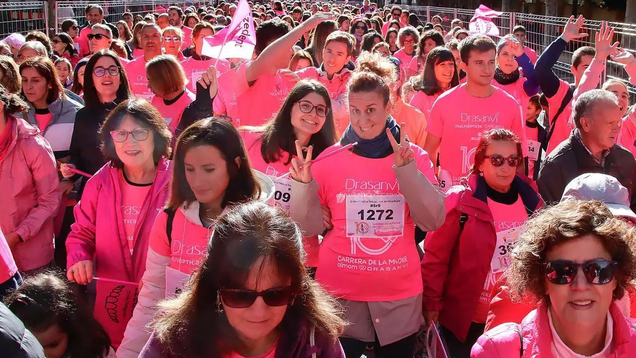 X Carrera de la Mujer Almon-Drasanvi contra el c&aacute;ncer de mama en Le&oacute;n. Peio Garc&iacute;a. 
