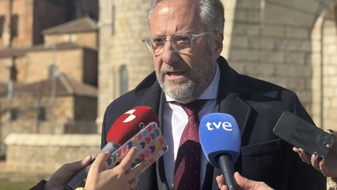 El presidente de las Cortes de Castilla y Le&oacute;n, el leon&eacute;s Carlos Poll&aacute;n, de Vox, en una imagen de archivo. | ICAL