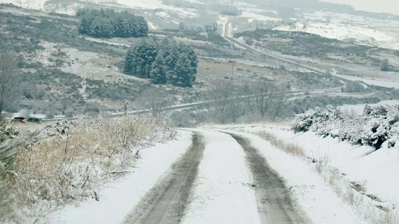 Campillo. ICAL. Nieve en la localidad leonesa de Oterico