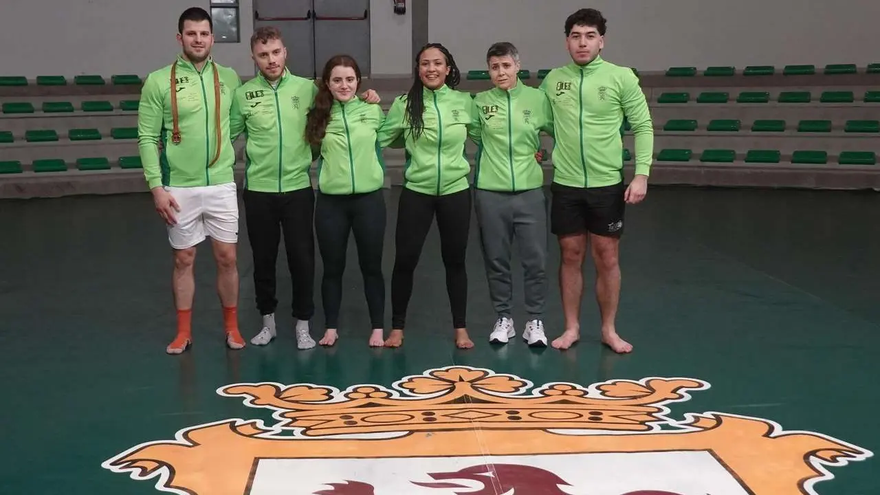 Representaci&oacute;n leonesa para el campeonato de back-hold