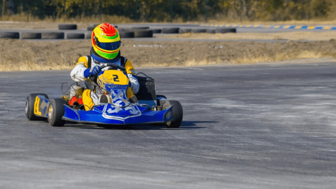 Imagen de un piloto de karting