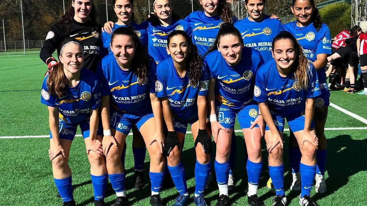 Alineaci&oacute;n del Ol&iacute;mpico de Le&oacute;n en un partido de esta temporada // @OlimpicoLeon