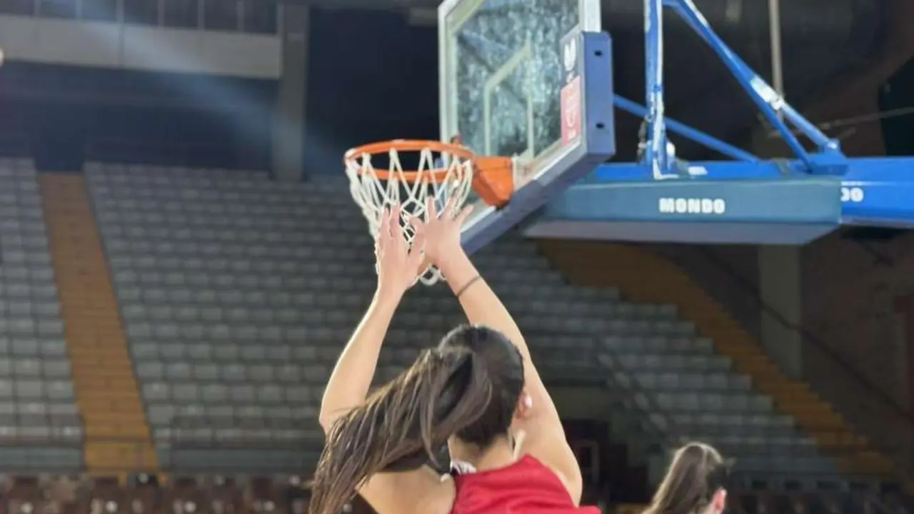 El BFL volver&aacute; este fin de semana al Palacio de los Deportes // @bfemeninoleon