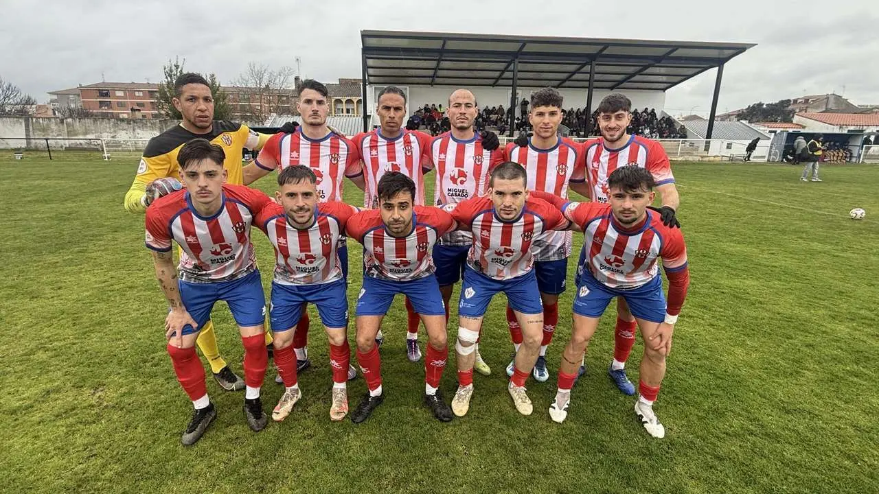 Alineaci&oacute;n del Atl&eacute;tico Bembibre de este s&aacute;bado en Ciudad Rodrigo // @AtcoBembibre