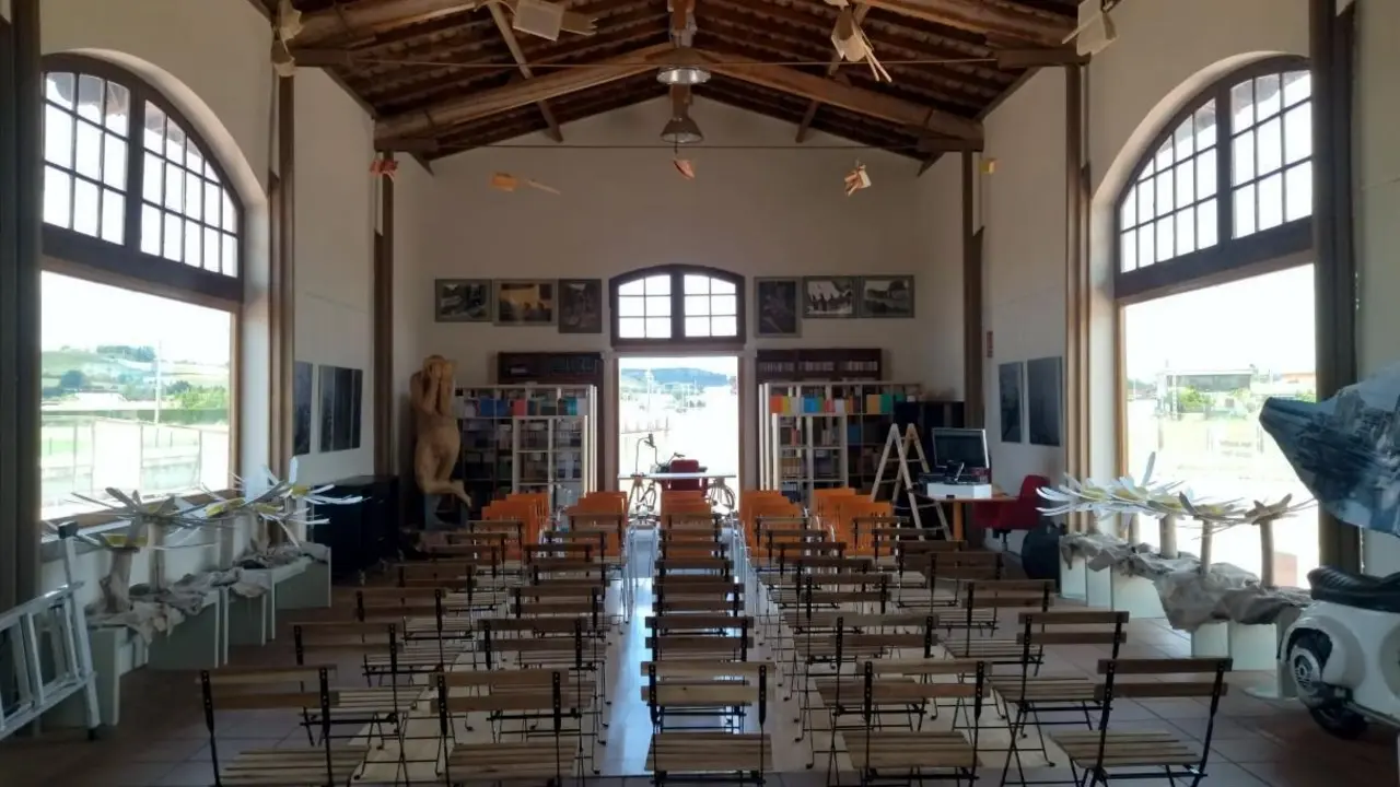 La Casona de San Feliz de Tor&iacute;o, espacio cultural promovido por el editor leon&eacute;s H&eacute;ctor Escobar.
