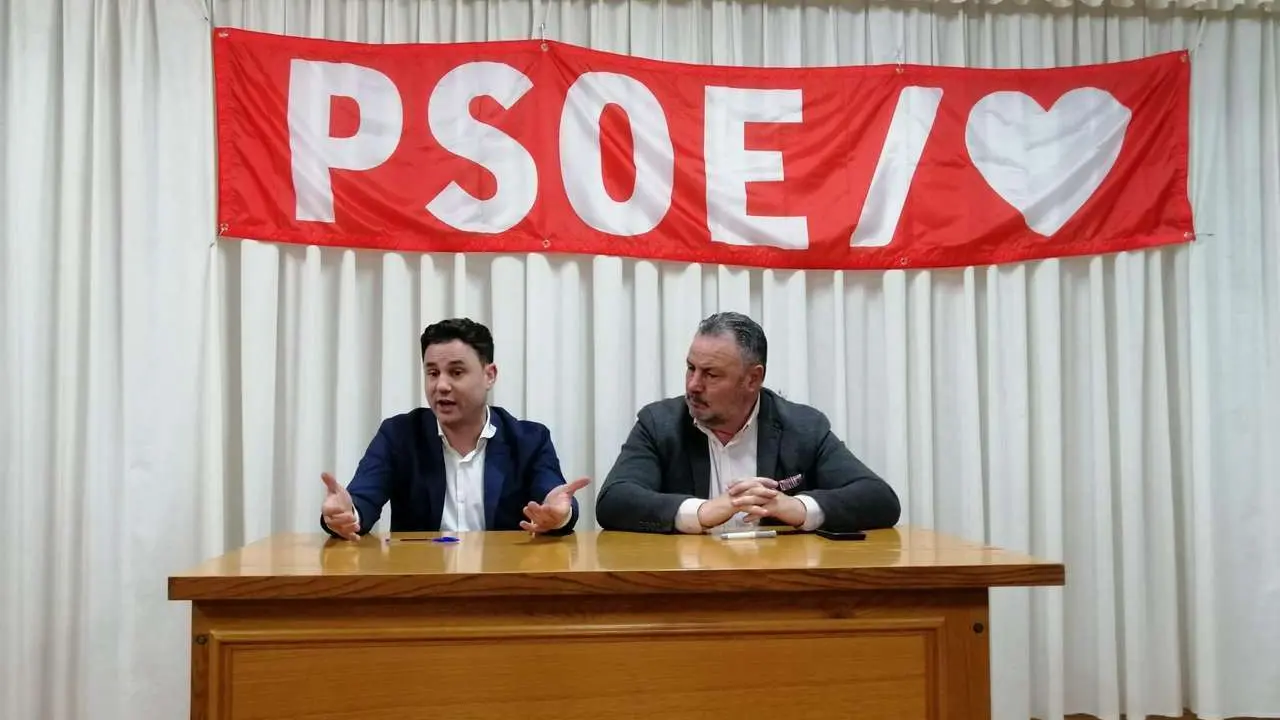 Una imagen de Eduardo Mor&aacute;n y Javier Alfonso Cend&oacute;n, quienes lamentan profundamente el fallecimiento de Miguel Garc&iacute;a