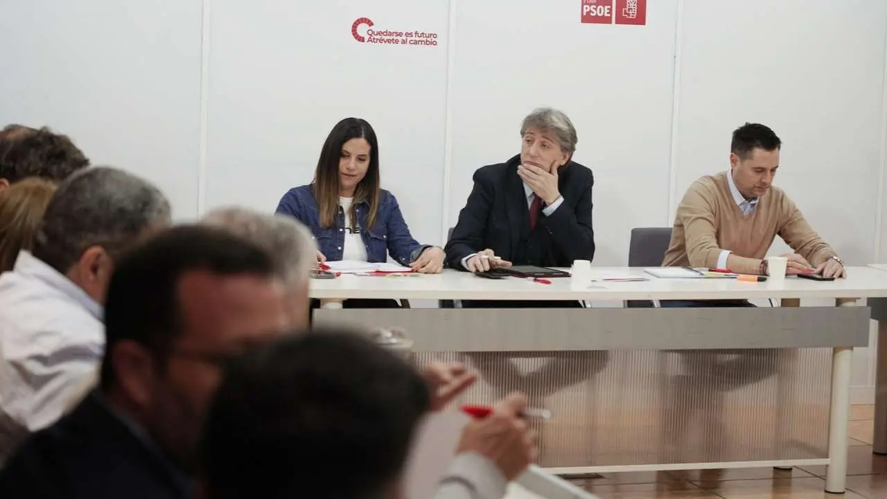 Rub&eacute;n Cacho - El secretario general del PSOE de Castilla y Le&oacute;n, Carlos Mart&iacute;nez, preside el Plenario de la Comisi&oacute;n Ejecutiva Auton&oacute;mica (CEA).