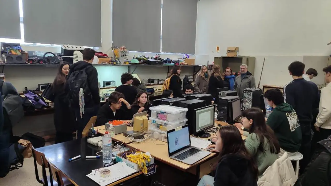 Un momento del encuentro RoboSTREAMSEN coordinado por la ULE en Oporto. / UNILE&Oacute;N