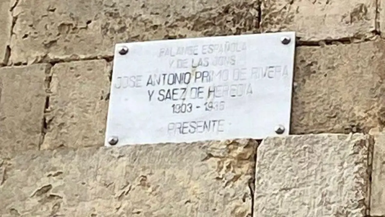 Placa de Jos&eacute; Antonio Primo de Rivera