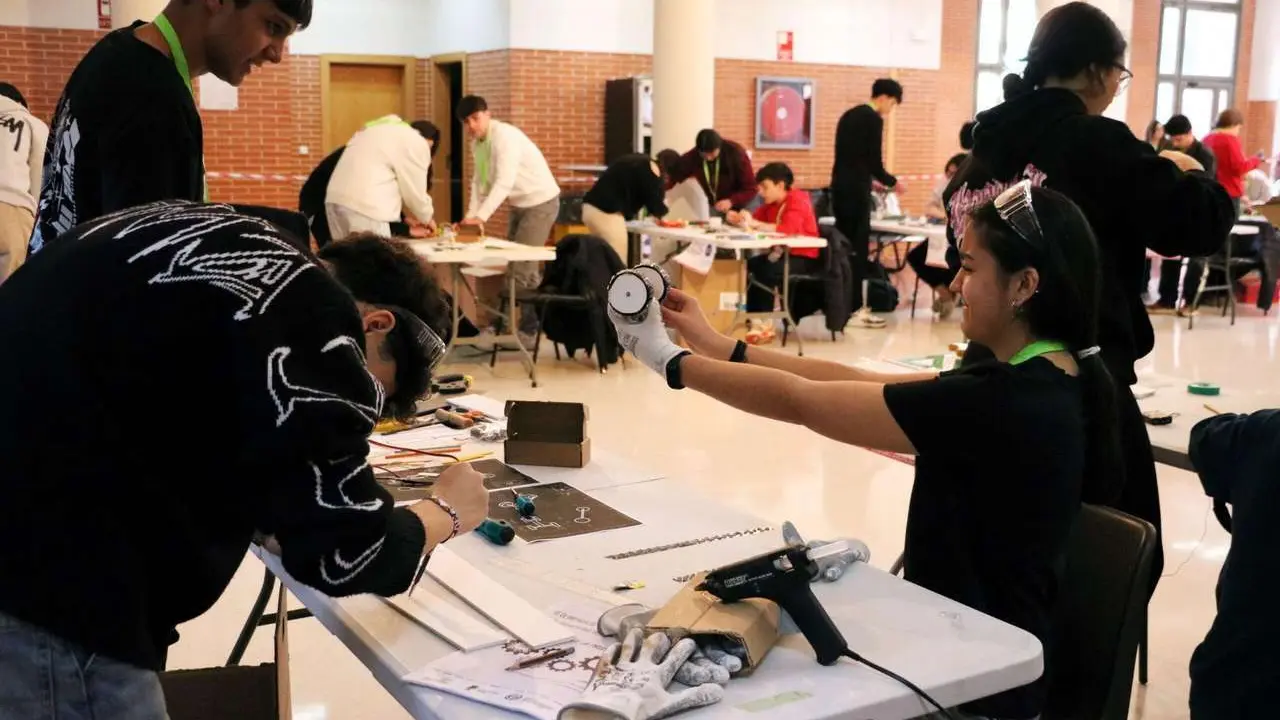 La III Olimpiada de Ingenier&iacute;as Industriales reuni&oacute; en la ULE a 93 estudiantes de ESO y Bachillerato de Le&oacute;n. / ULE