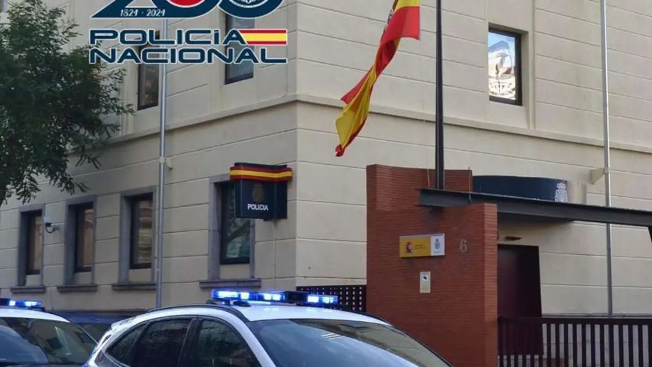 Polic&iacute;a Nacional de Le&oacute;n