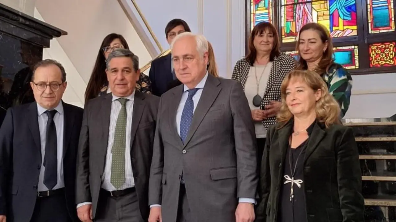 Ana del Ser (derecha), en una foto de archivo junto a Jos&eacute; Luis Concepci&oacute;n.