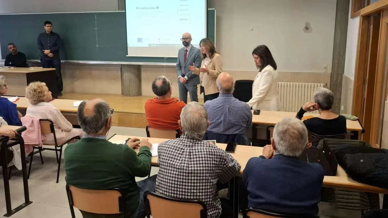La Administraci&oacute;n cerca de ti, Universidad de la Experiencia, ULE